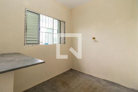 Sala/Cozinha de casa para alugar com 2 quartos, 42m² em Parque dos Bancarios, São Paulo