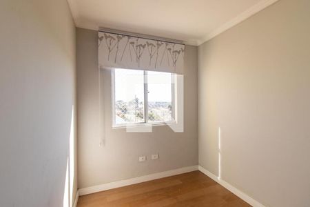 Quarto 1 de apartamento para alugar com 2 quartos, 47m² em Novo Mundo, Curitiba