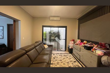 Sala de TV de casa à venda com 5 quartos, 1000m² em Chácara Primavera, Campinas