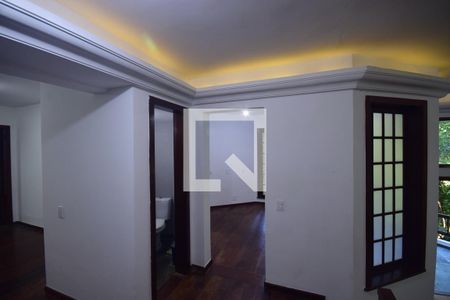 Sala de casa de condomínio para alugar com 2 quartos, 1200m² em Itanhangá, Rio de Janeiro