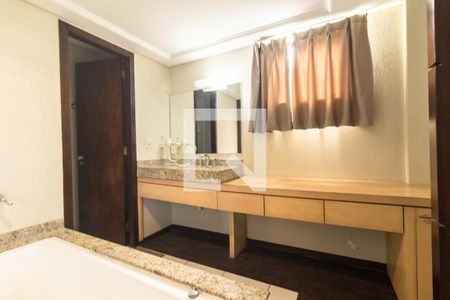 Banheiro Social de kitnet/studio para alugar com 1 quarto, 42m² em Centro, Pinhais