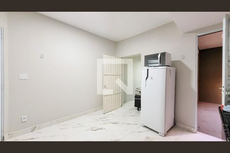 Sala/Cozinha de kitnet/studio para alugar com 1 quarto, 30m² em Vila Brandina, Campinas