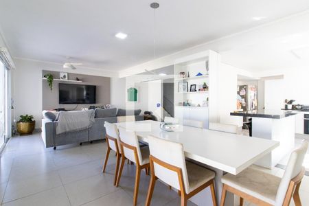 Sala de casa à venda com 4 quartos, 450m² em Vila Madalena, Campinas