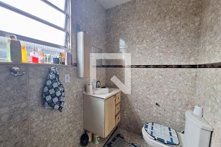 Banheiro de casa para alugar com 3 quartos, 120m² em Vila Urussai, Duque de Caxias