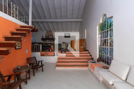 Sala de casa para alugar com 4 quartos, 384m² em Vila Irmaos Arnoni, São Paulo