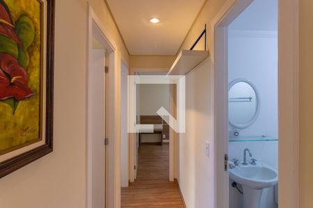 Corredor de apartamento para alugar com 3 quartos, 65m² em Jardim Monte Santo, Cotia