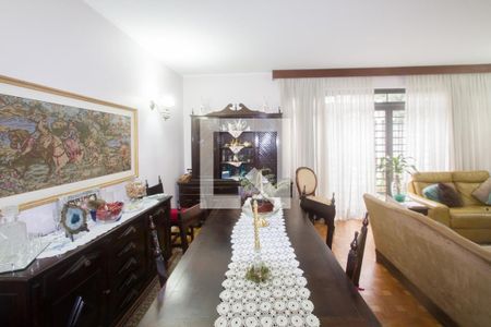 Sala de casa de condomínio à venda com 3 quartos, 258m² em Campo Belo, São Paulo