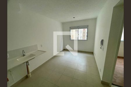 Sala de apartamento para alugar com 2 quartos, 32m² em Vila Maria, Guarulhos