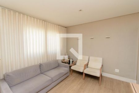 Sala de casa à venda com 4 quartos, 300m² em Araguaia, Belo Horizonte