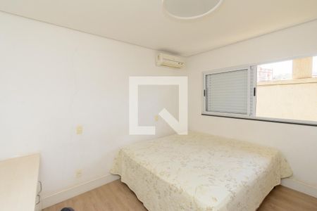 Quarto de casa à venda com 4 quartos, 300m² em Araguaia, Belo Horizonte
