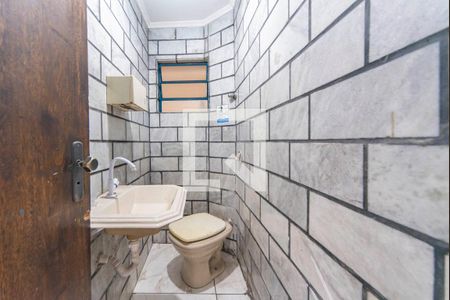 Lavabo de casa para alugar com 3 quartos, 200m² em Jardim Santo Alberto, Santo André