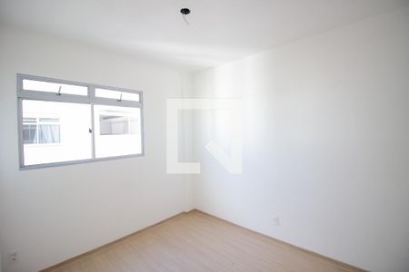 Quarto 1 de apartamento à venda com 2 quartos, 47m² em Chácaras Califórnia, Contagem