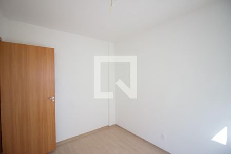 Quarto 2 de apartamento à venda com 2 quartos, 47m² em Chácaras Califórnia, Contagem
