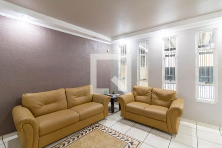 Sala de casa à venda com 5 quartos, 225m² em Vila Lanzara, Guarulhos