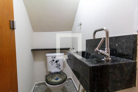 Lavabo de casa de condomínio à venda com 2 quartos, 65m² em Vila Uniao (zona Leste), São Paulo