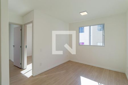 Sala de apartamento para alugar com 2 quartos, 44m² em Jardim Cláudia, São Paulo