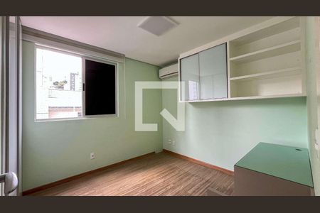 Apartamento à venda com 4 quartos, 210m² em Buritis, Belo Horizonte