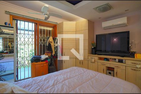 Suíte 1 de casa à venda com 3 quartos, 275m² em Vila Jardim, Porto Alegre