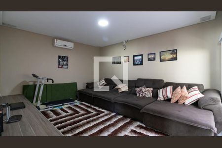 Sala de TV de casa para alugar com 5 quartos, 450m² em Cidade Patriarca, São Paulo