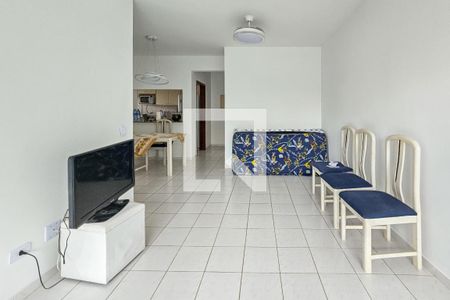 Sala de apartamento para alugar com 2 quartos, 70m² em Jardim Las Palmas, Guarujá