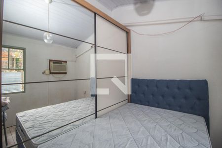 Quarto 1 de casa à venda com 2 quartos, 42m² em São José, Porto Alegre