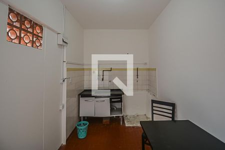 Sala/Cozinha de casa para alugar com 1 quarto, 18m² em Jardim do Mar, São Bernardo do Campo
