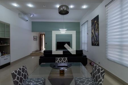 Sala de casa de condomínio para alugar com 3 quartos, 281m² em Rio Cotia, Cotia