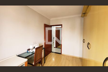 Quarto 2 de casa à venda com 3 quartos, 152m² em Vila M Genoveva, Jundiaí