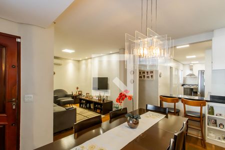 Sala de casa à venda com 3 quartos, 160m² em Chácara Cruzeiro do Sul, São Paulo