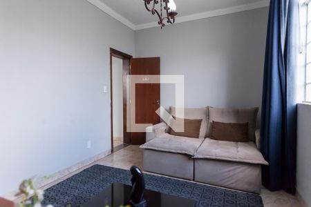 Sala de TV de casa à venda com 3 quartos, 460m² em Tres Barras, Contagem