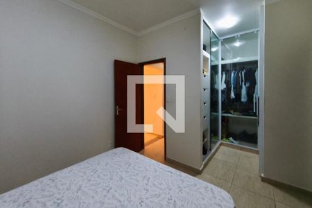 Suíte 1 de casa à venda com 3 quartos, 220m² em Jardim Miranda, Campinas