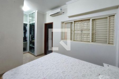 Suíte 1 de casa à venda com 3 quartos, 220m² em Jardim Miranda, Campinas