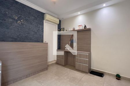 Suíte de casa à venda com 3 quartos, 200m² em Jardim Santa Cecilia, Guarulhos