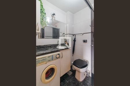 Banheiro Social de apartamento à venda com 1 quarto, 86m² em Azenha, Porto Alegre