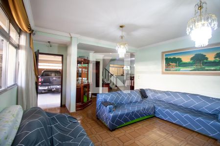 Sala de casa para alugar com 4 quartos, 200m² em Jardim Sao Luiz, São Paulo