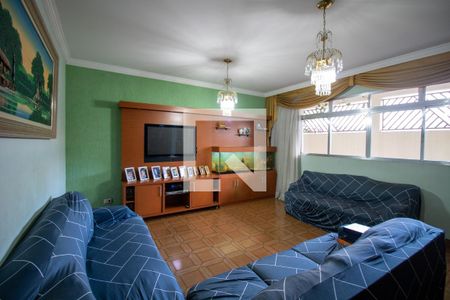 Sala de casa para alugar com 4 quartos, 200m² em Jardim Sao Luiz, São Paulo