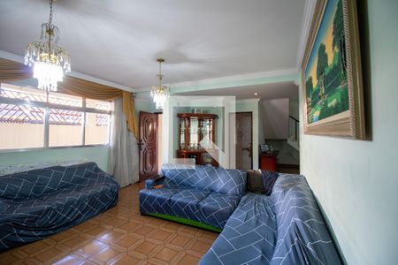 Sala de casa para alugar com 4 quartos, 200m² em Jardim Sao Luiz, São Paulo