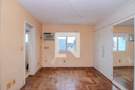 Suíte de apartamento à venda com 2 quartos, 154m² em Rio Branco, Porto Alegre