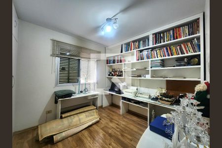 Quarto 1 de apartamento para alugar com 3 quartos, 110m² em Vila Uberabinha, São Paulo