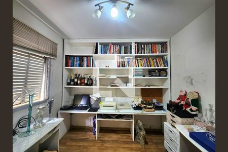 Quarto 1 de apartamento para alugar com 3 quartos, 110m² em Vila Uberabinha, São Paulo