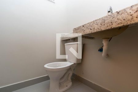 Lavabo de casa à venda com 2 quartos, 75m² em Rio Branco, Belo Horizonte