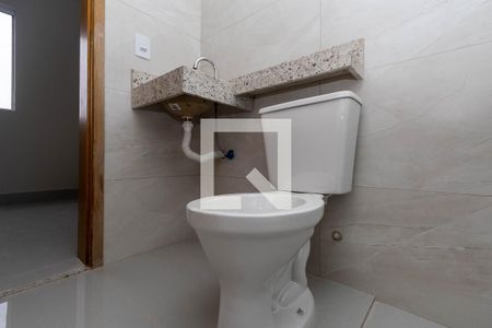 Banheiro da Suíte 1 de casa à venda com 2 quartos, 75m² em Rio Branco, Belo Horizonte