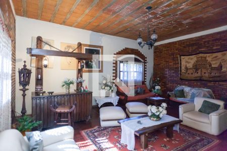 Sala de casa à venda com 4 quartos, 200m² em Olaria, Nova Lima