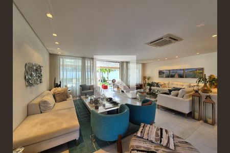 Sala de casa de condomínio à venda com 5 quartos, 680m² em Barra da Tijuca, Rio de Janeiro