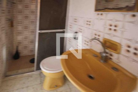 Banheiro de casa à venda com 2 quartos, 125m² em Jardim Tango, São Paulo