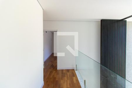 Corredor andar superior de casa de condomínio para alugar com 4 quartos, 380m² em Granja Viana, Cotia