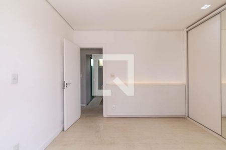 Quarto de casa para alugar com 3 quartos, 220m² em Estoril, Belo Horizonte