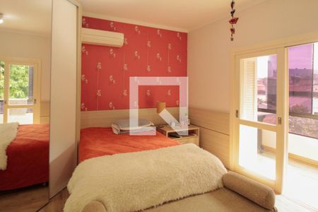 Suíte 1 de casa à venda com 3 quartos, 300m² em Passo D’areia, Porto Alegre