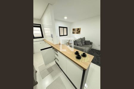 Cozinha de apartamento à venda com 2 quartos, 51m² em Vila Rosaria, São Paulo