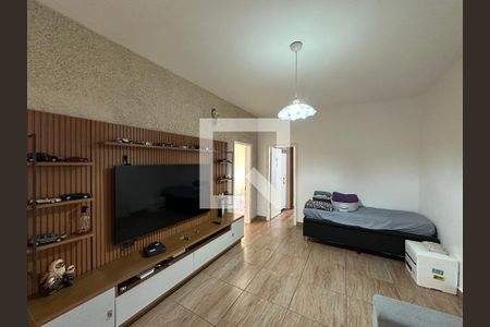 Casa à venda com 2 quartos, 180m² em Bonfim, Belo Horizonte